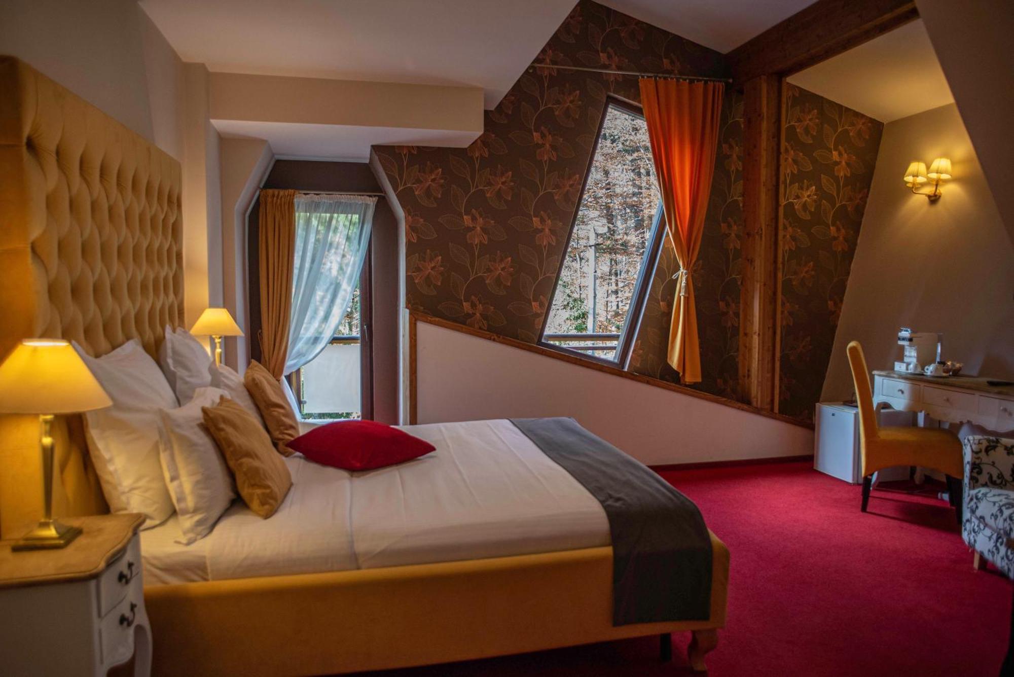 Paj Hotelul Retreat & Spa Sinaia Exterior foto