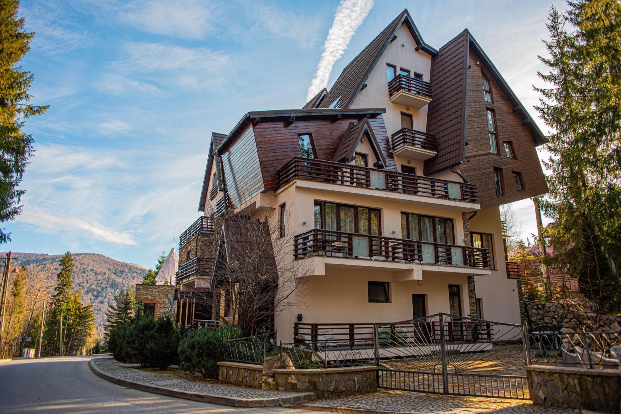Paj Hotelul Retreat & Spa Sinaia Exterior foto